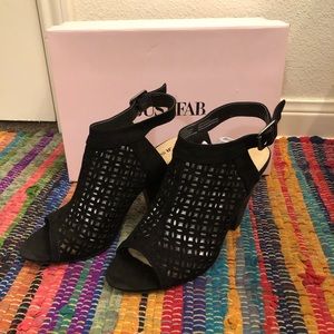 Black thick heel